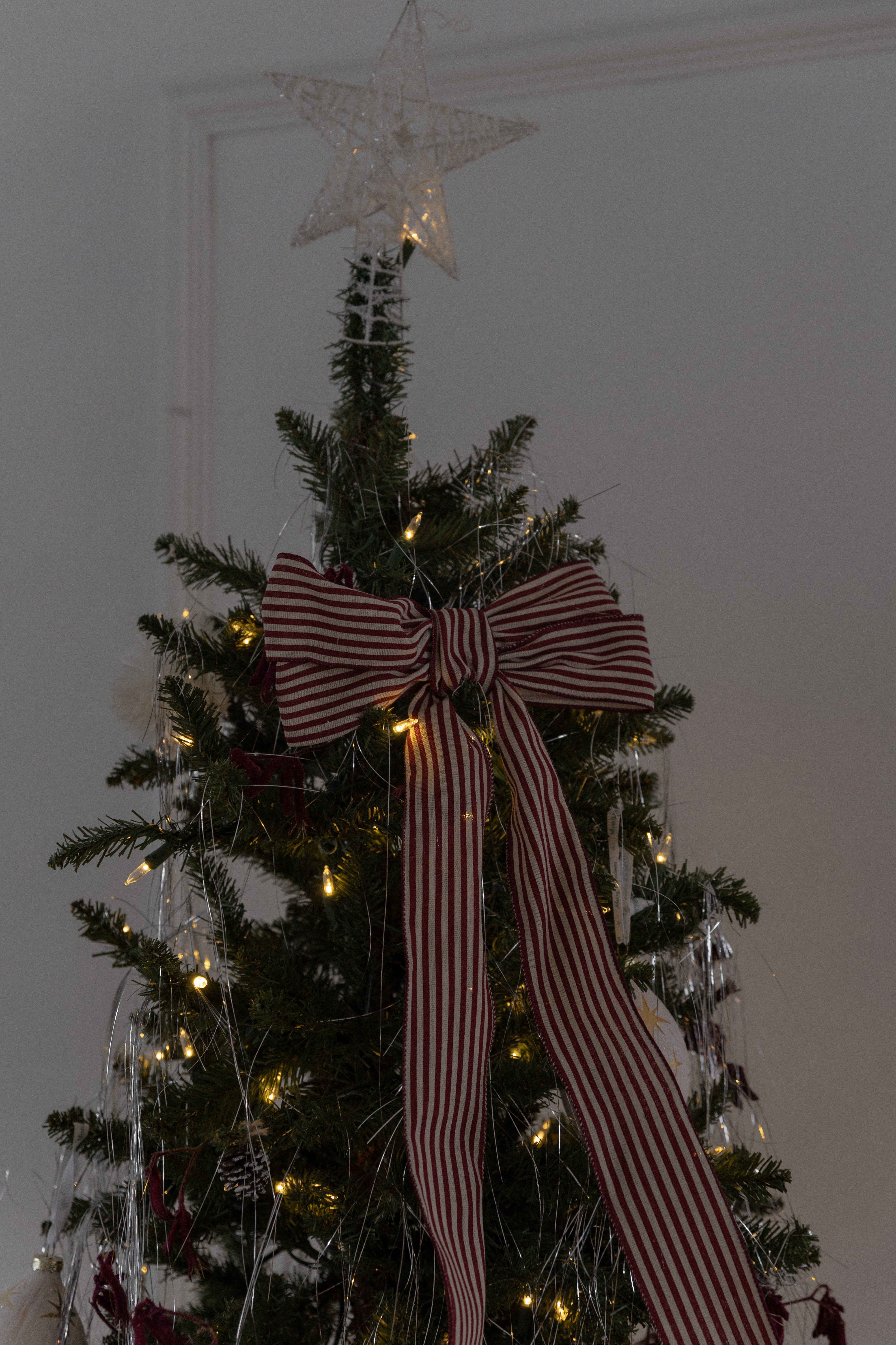 christmas tree with ribbon